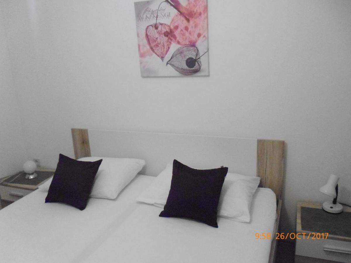 Apartments Lidija พาก ภายนอก รูปภาพ